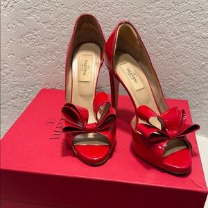 Valentino Glossy Red Bow Heels